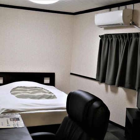 Hotel Daiki Ōsaka Extérieur photo