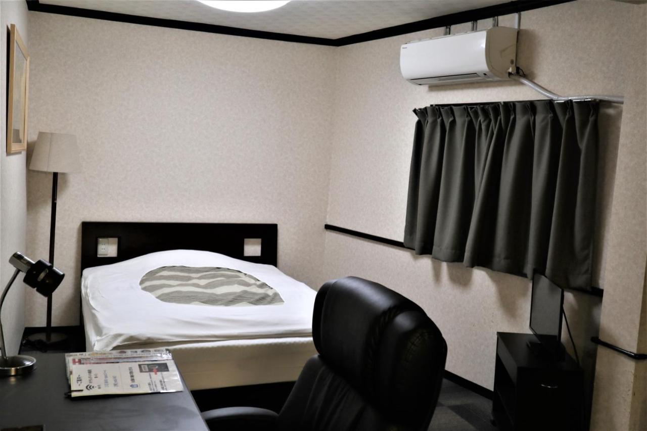Hotel Daiki Ōsaka Extérieur photo