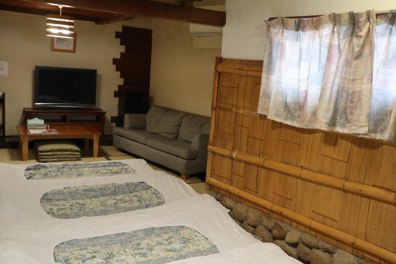 Hotel Daiki Ōsaka Extérieur photo