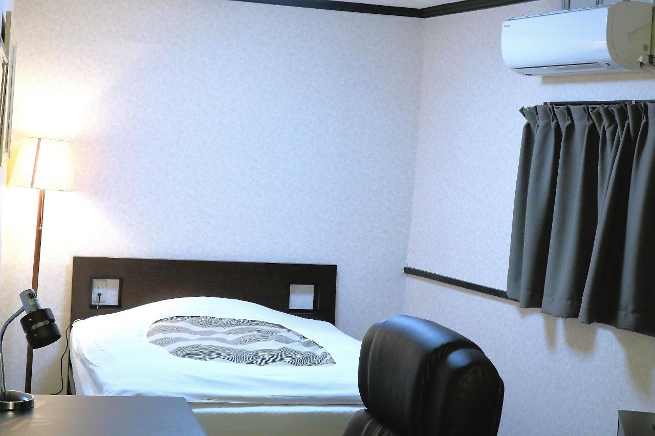 Hotel Daiki Ōsaka Extérieur photo