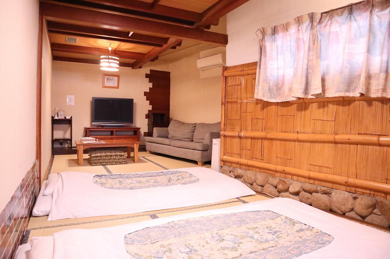 Hotel Daiki Ōsaka Extérieur photo